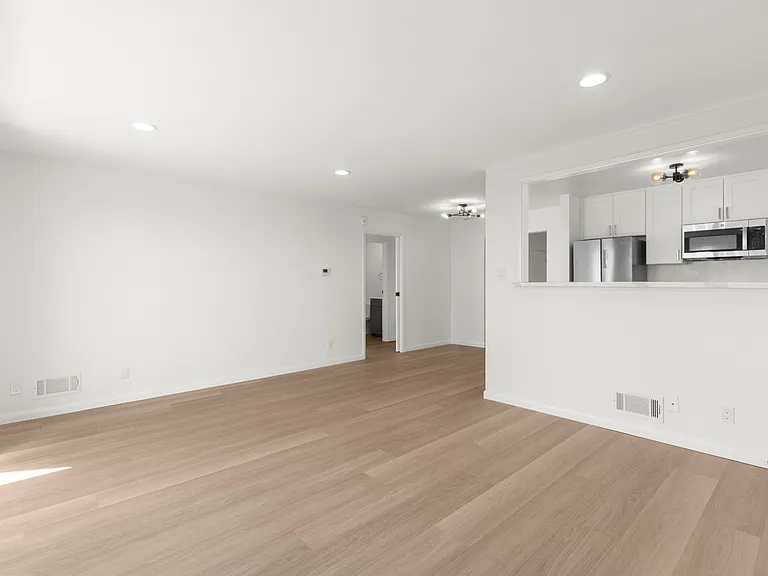 70 Crestline Dr #6 — Photo 6