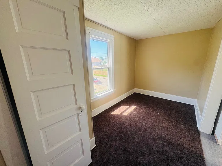3405 Roehl Ave — Photo 13