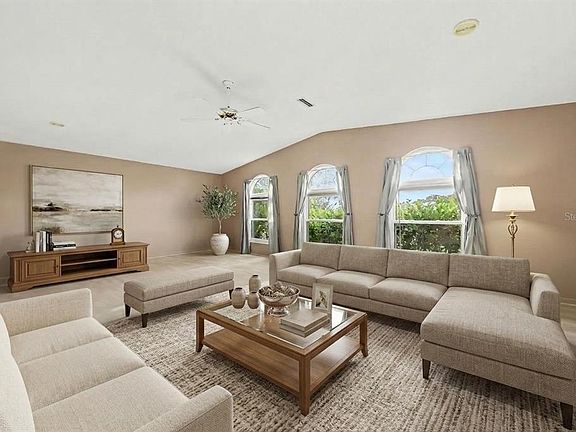 5th image of 1204 Maria Ct