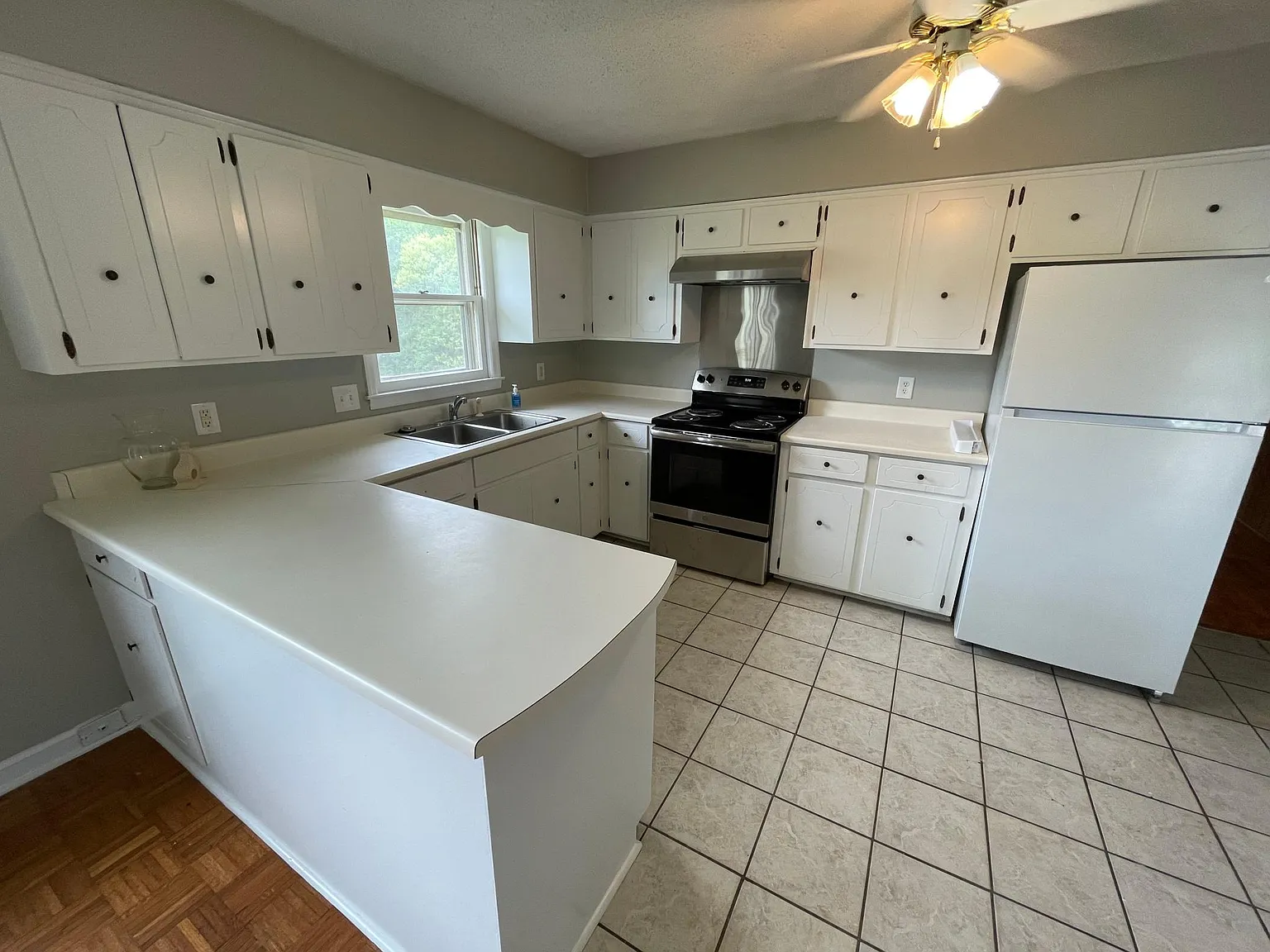 3 bed, 1712 sqft, $1,495 — Photo 2
