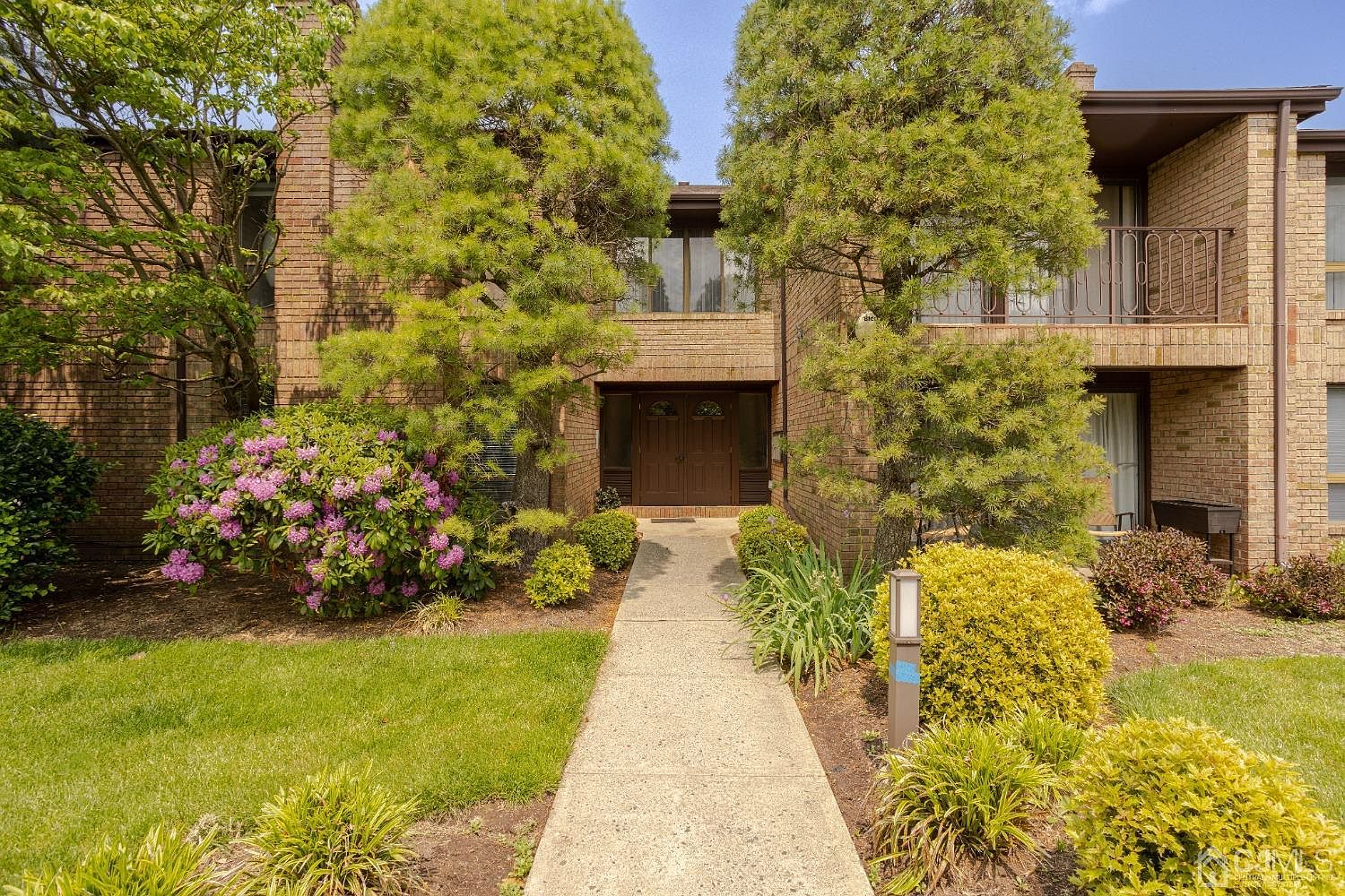 262 Willowbrook Dr, North Brunswick, NJ 08902 Zillow