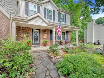 2448 Freeman Dr, Lake Orion, MI, 48360