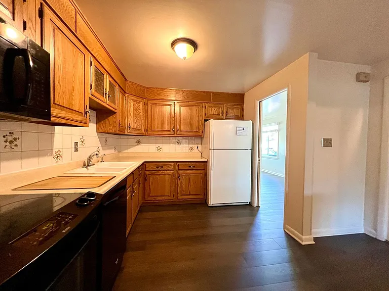 2449 Otis St — Photo 18