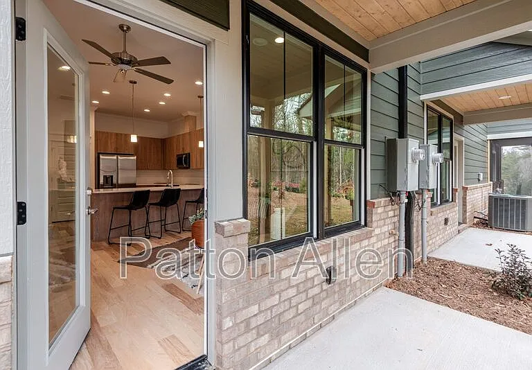 153 Collin Pl #16 — Photo 28
