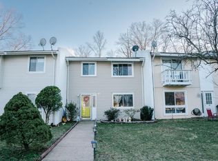 41 Wedgedale Dr, Sterling, VA 20164