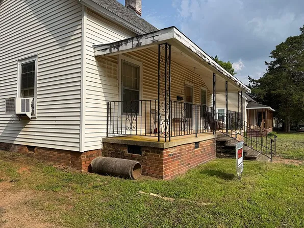 10 Ross St, Greenville, SC 29611