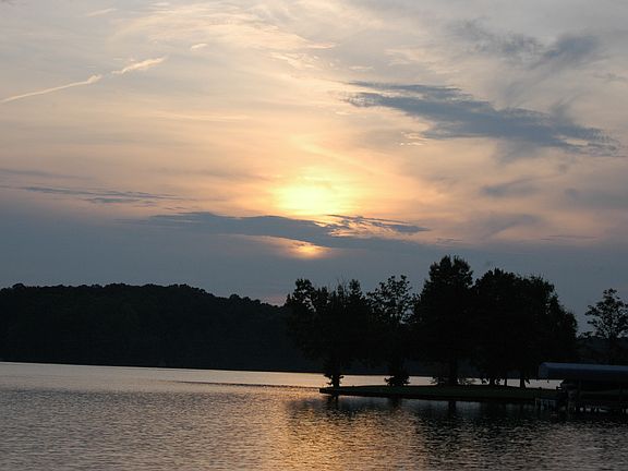 4th image of 1190 Stoneridge Circle - Lake Oconee
