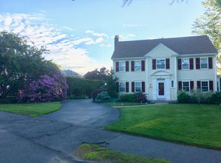 515 Puritan Rd, Swampscott, MA 01907