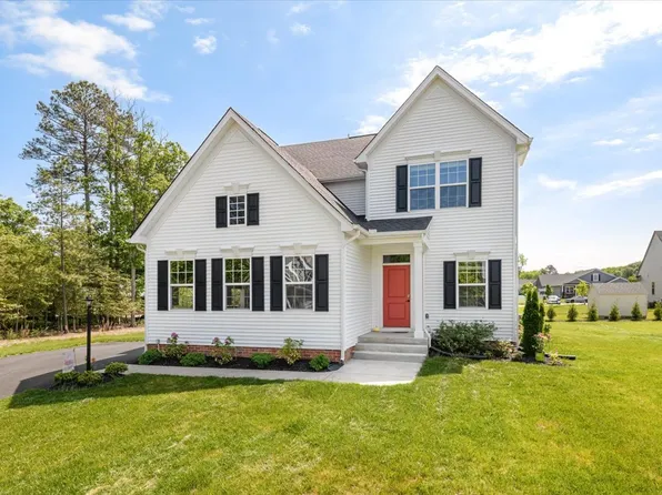 13507 Enon Oaks Pl, Chester, VA 23836