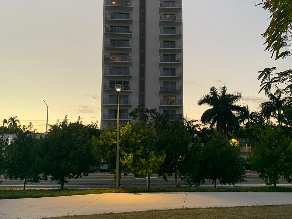 1830 MERIDIAN