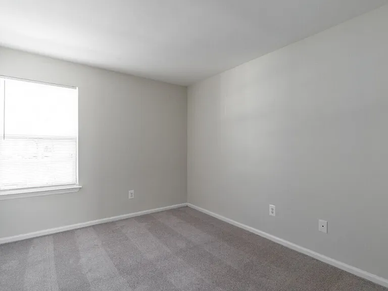 Sophias Place West — Photo 19