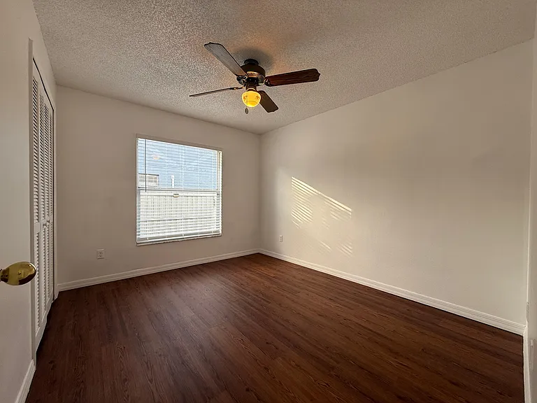2670 Oak Run Blvd — Photo 23