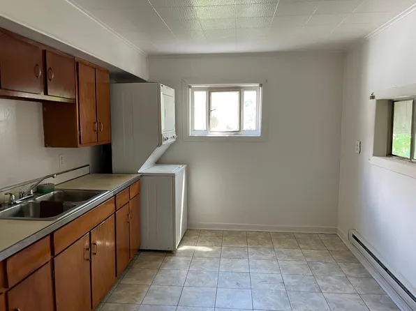 807 Run Ave Floor 2, Connellsville, PA 15425