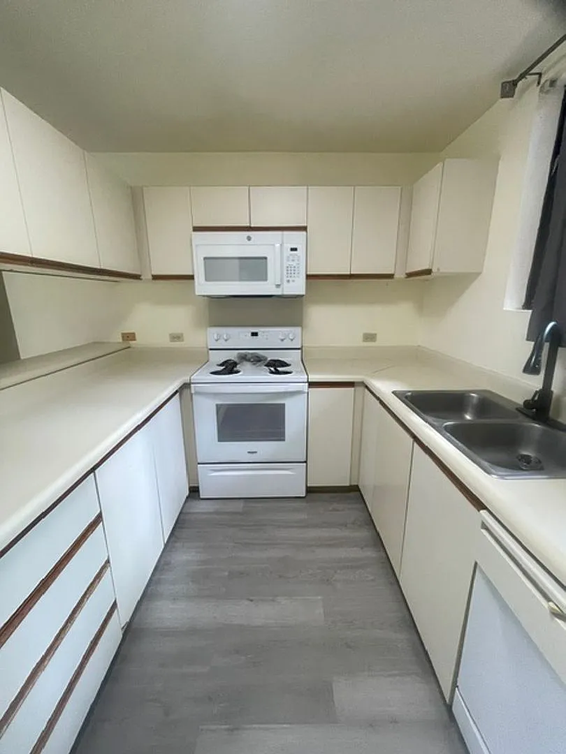3 Bedroom / 2 Bath at Poha Kea Point — Photo 4