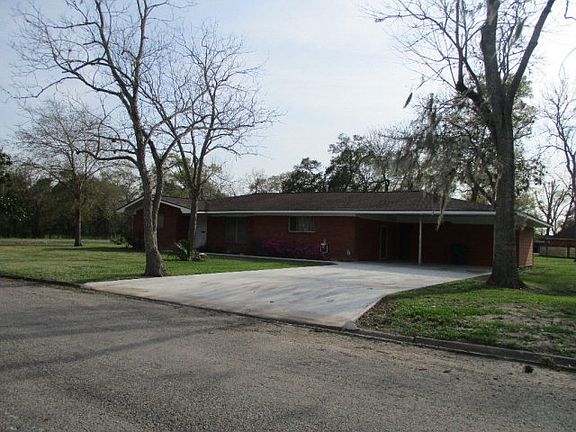 3rd image of 1201 Carey Dr