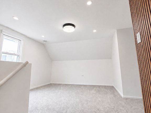 3rd image of 2515 W Charleston St APT 3