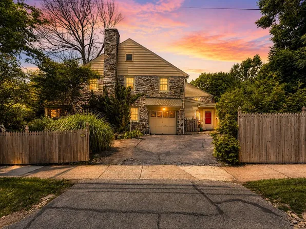 430 McClenaghan Mill Rd, Wynnewood, PA 19096