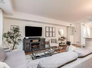 208 Niagara St #93, Toronto, ON M6J3W5