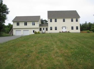 26 Westport Lakes Dr, Westport, MA 02790