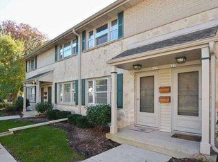 4882 N Shoreland Ave #4882, Whitefish Bay, WI 53217