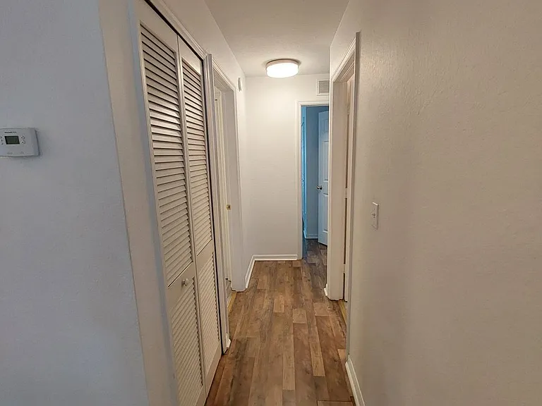 557 Windermere Dr — Photo 23