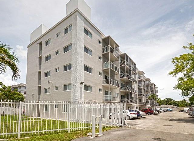 1st image of 8851 NE 8th Ave #7