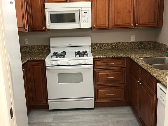 5th image of 245 S Holliston Ave Unit 104