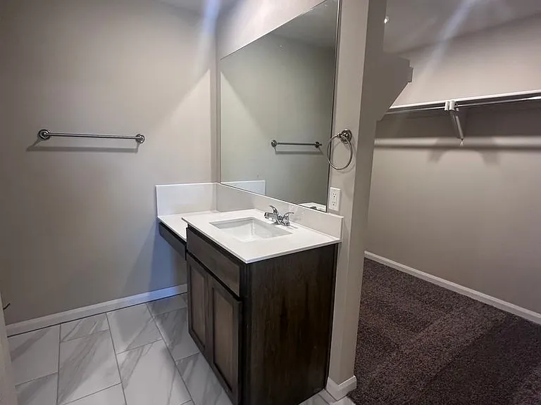 3701 S East 81st St — Photo 9