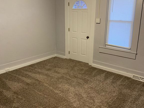 3rd image of 8-26 E 1st Ave #18