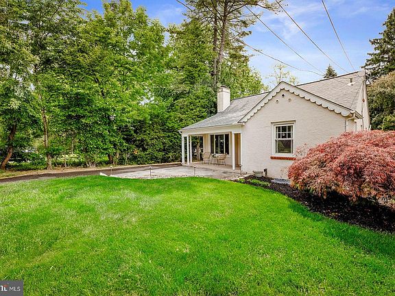 3rd image of 1029 Old Huntingdon Pike