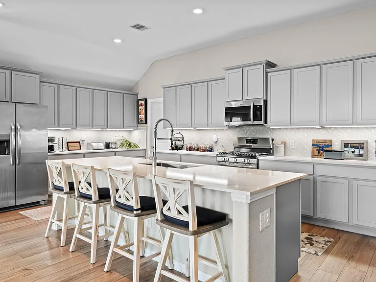 14206 Hawley Village Way — Photo 10