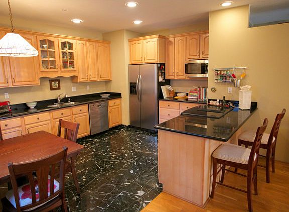 5th image of 425 Alma St APT 311