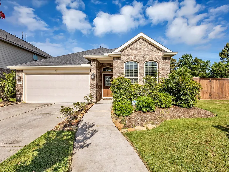 16838 Ellicott Rock Dr — Photo 1