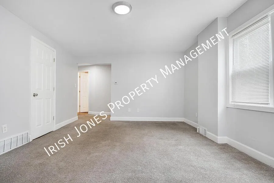 3 bed, $975 — Photo 4