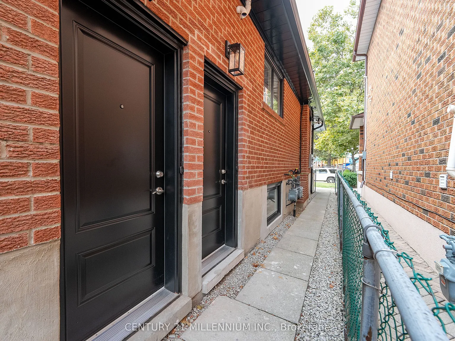 2 bed, $2,100 — Photo 2