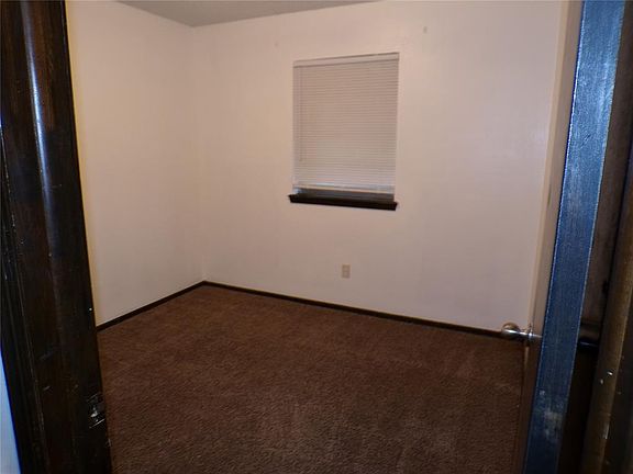 4th image of 1049 NW 22nd St