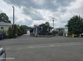 7 Shady Lake Cir, Jackson, NJ 08527