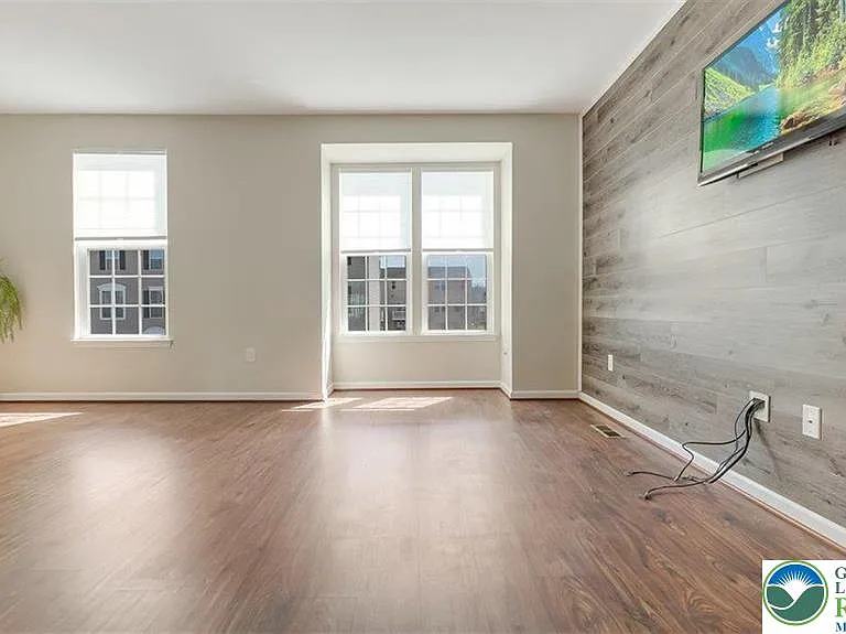 10 White Rose Ln — Photo 17