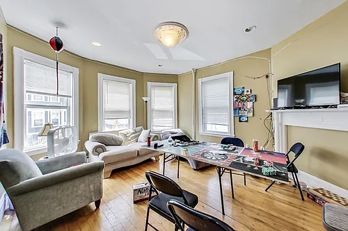 8 Sunset St #1E Photo 1