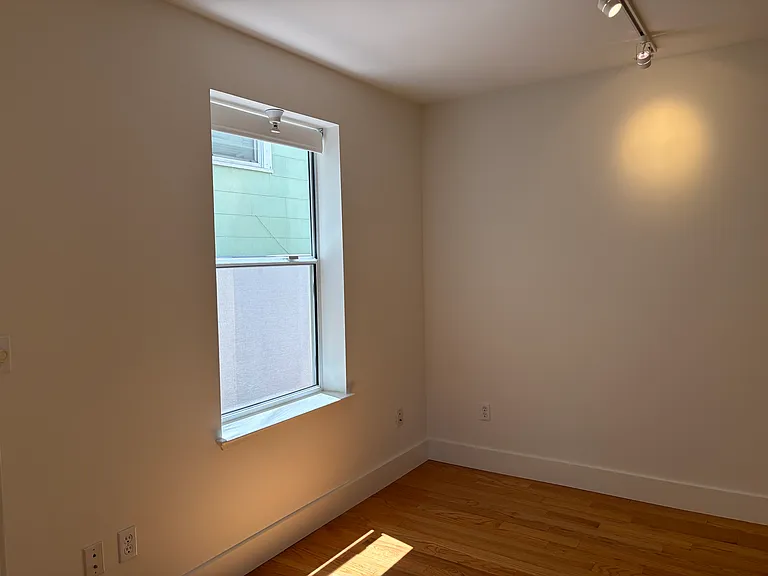 602 Shotwell St #1 — Photo 9