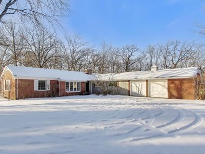 26225 N Hickory Rd, Mundelein, IL, 60060