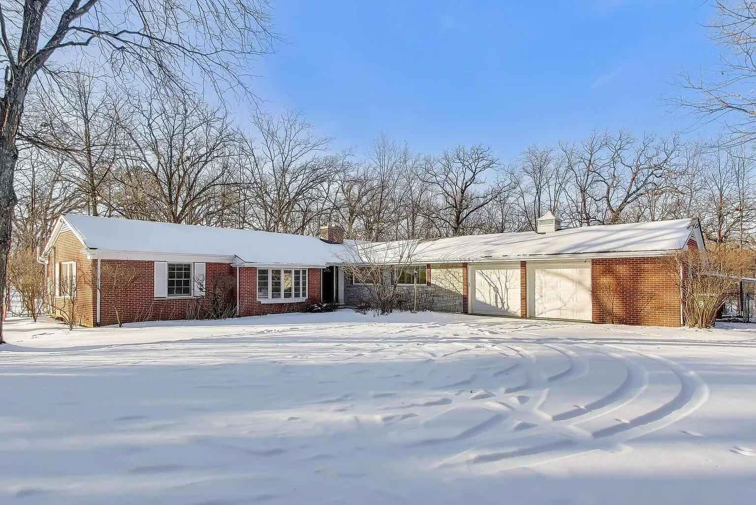 26225 N Hickory Rd photo 1
