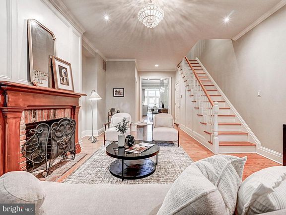 5th image of 2119 E Lombard St