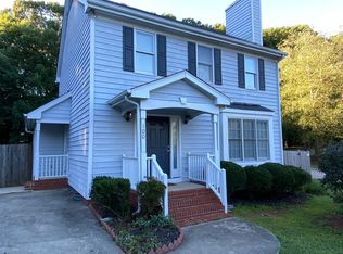 100 Westwind Ct, Cary, NC 27511