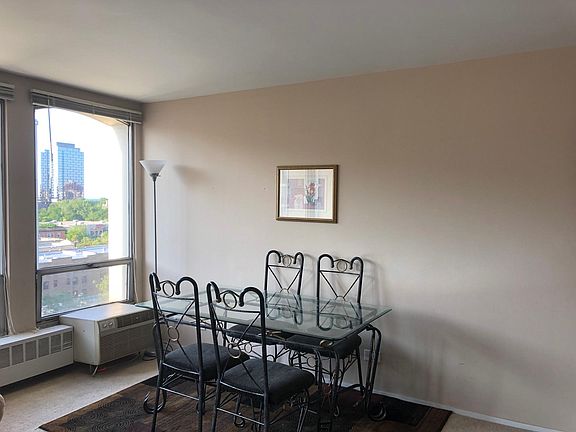 3rd image of 1451 E 55th St #927S