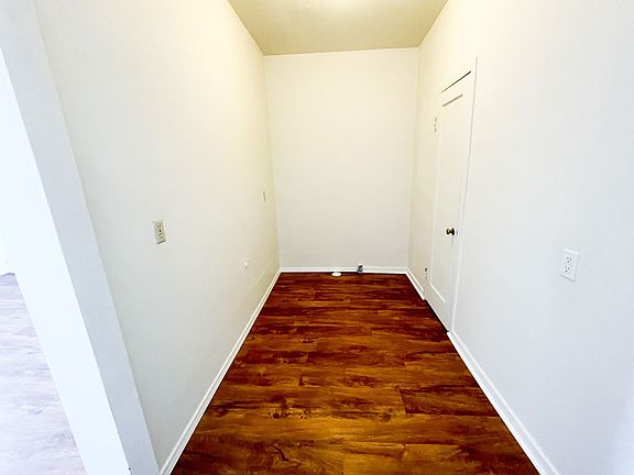 5th image of 405 Morgan St Unit 2