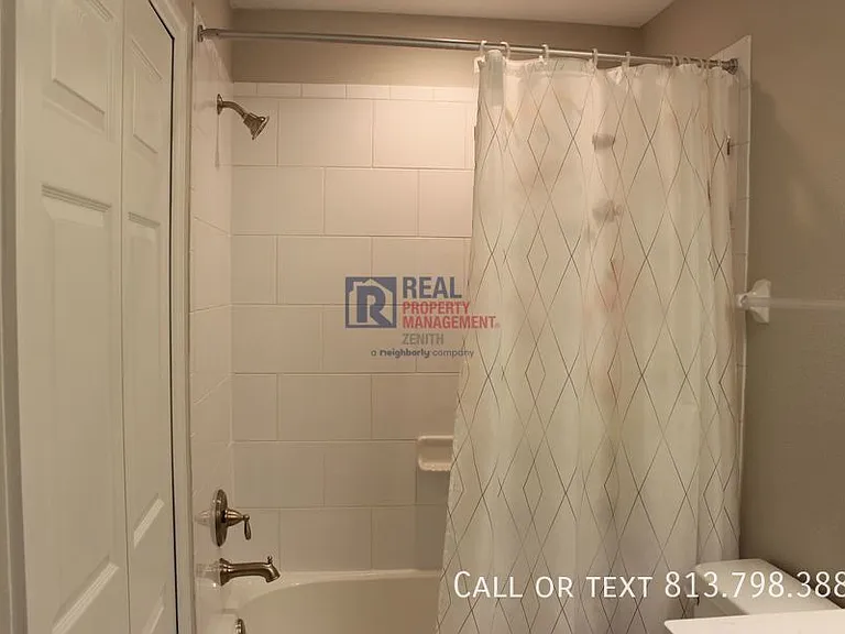 2454 Stapleford Pl — Photo 34