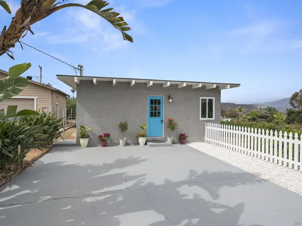 148 Sierra Vista Dr, El Cajon, CA 92021