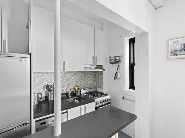 230 Riverside Drive image 3 of 7