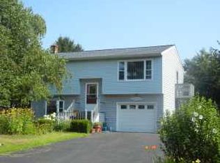 7 Bell Ln, Valatie, NY 12184